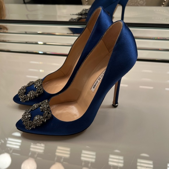 Manolo Blahnik Shoes - Sex and the City Manolo Pumps